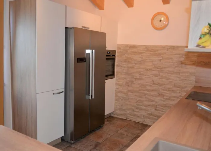 Apartamento Kapall By Interhome